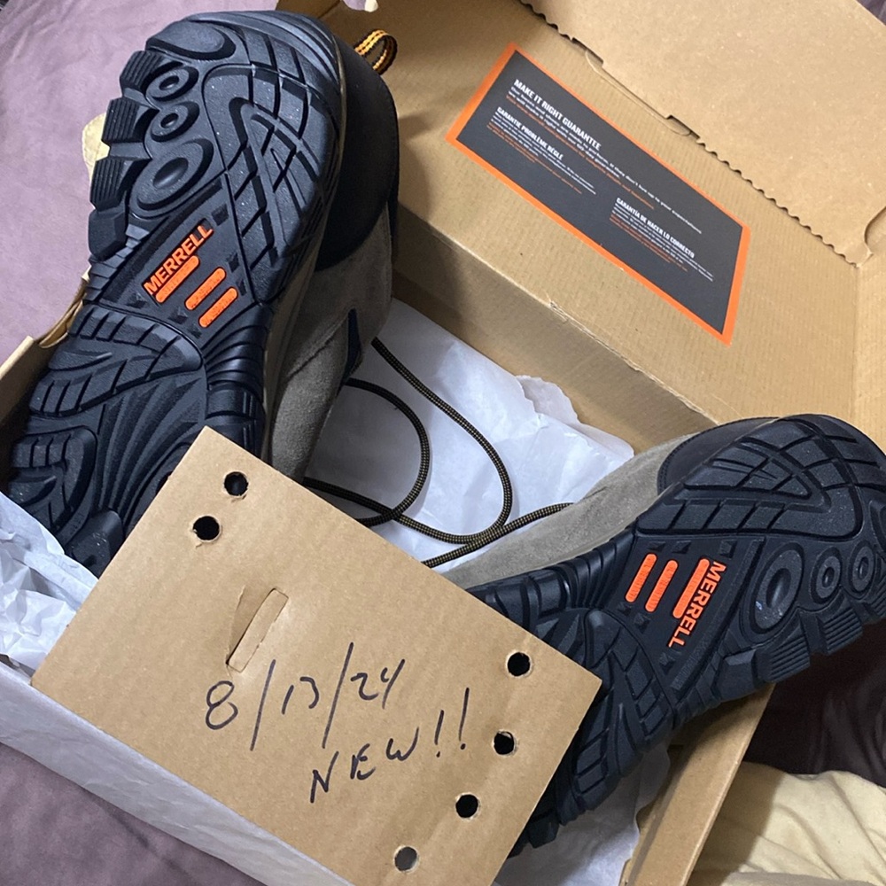 Merrell Work Moab Onset Waterproof Composite Toe 10.5 J099505W. Never worn!